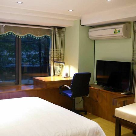 Ferienwohnung Poonsa Nguyen Phong Sac Hanoi Exterior foto